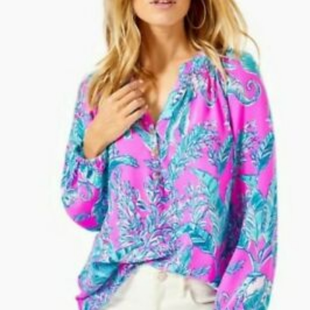 NWT Lilly Pulitzer Elsa Long Sleeve Top Size Small.  Sold Out Pattern